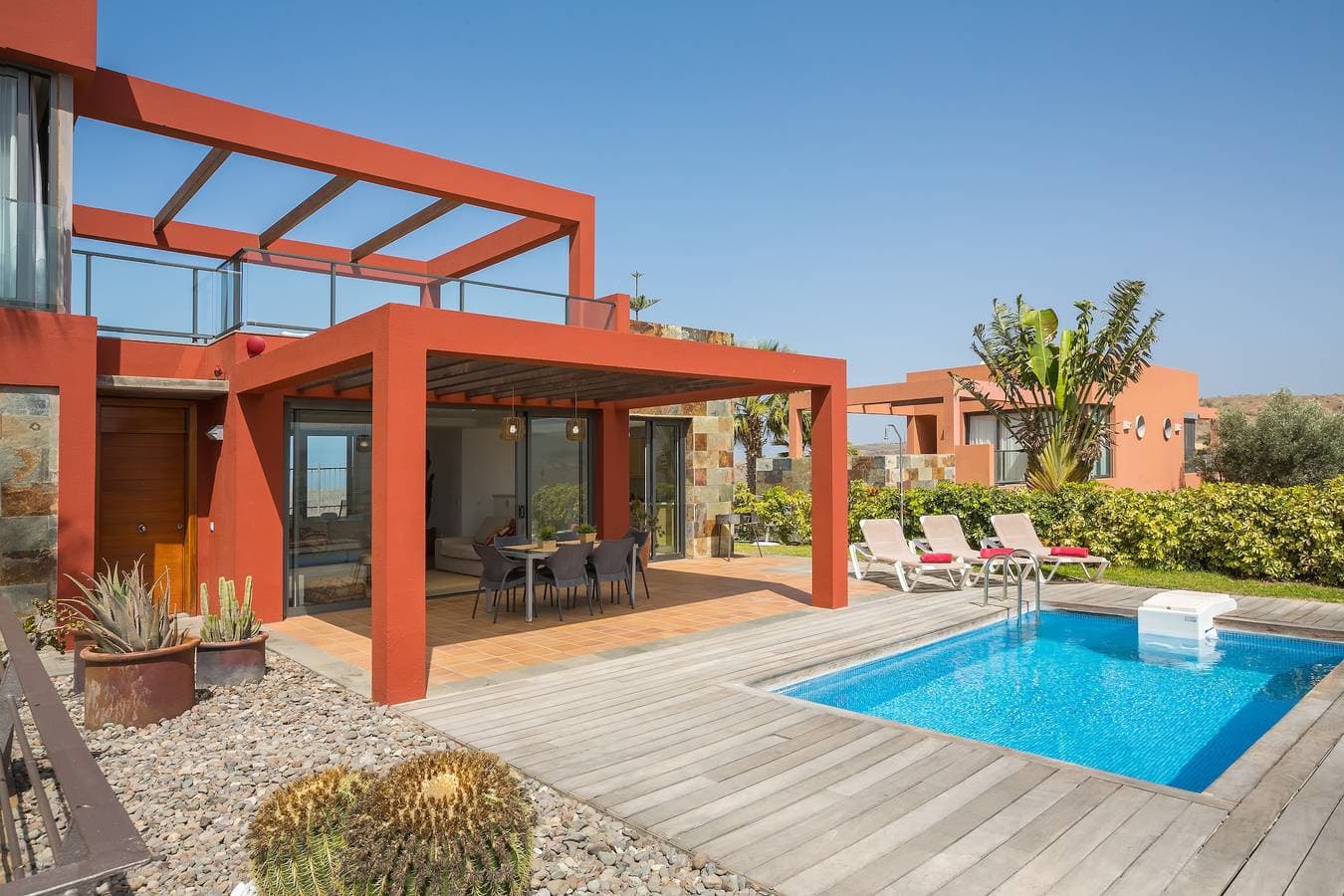 Foto 3 von 30: Las Terrazas Villa 3 mit Meerblick, WLAN, Pool, Garten & Terrassen