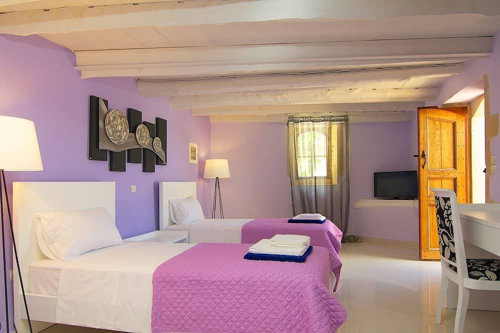 Foto 5 von 24: Blue Paradise Villa mit Pool und Jacuzzi für 5 Personen