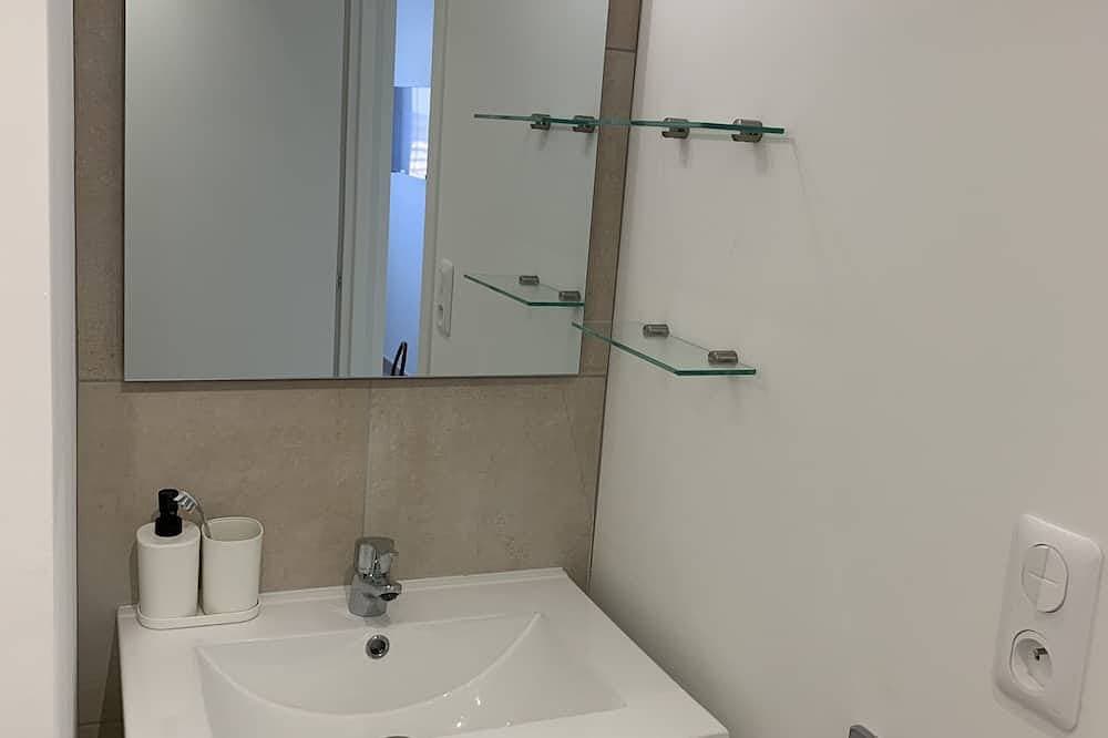 Foto 7 von 30: Prächtige neue 3-Zimmer-Wohnung im Erdgeschoss mit vollem Komfort, Zugang zum Strand und Pool