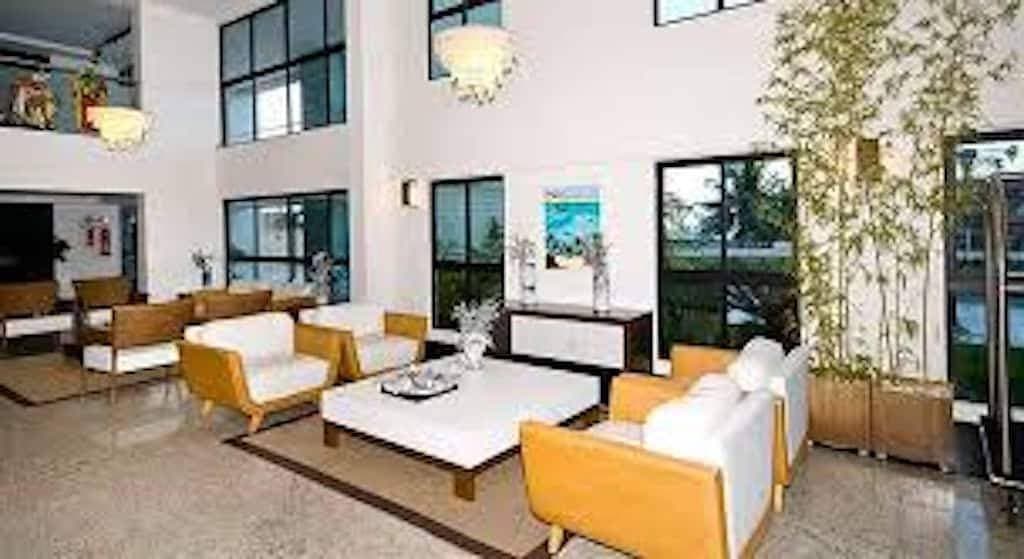 Foto 2 von 19: 2 Bed Apartment Sleeps 4 - Pool & Private Garden