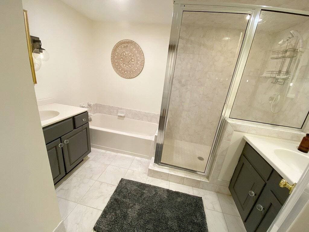 Foto 7 von 20: Deluxe King, kitchenette, fireplace