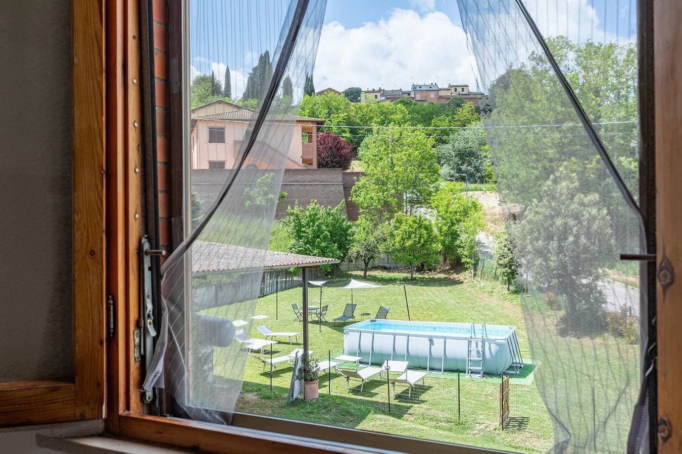 Foto 11 von 32: Ferienwohnung 'Landhaus Casa Luisa' mit privatem Pool, Gemeinschaftsterrasse und Wi-Fi