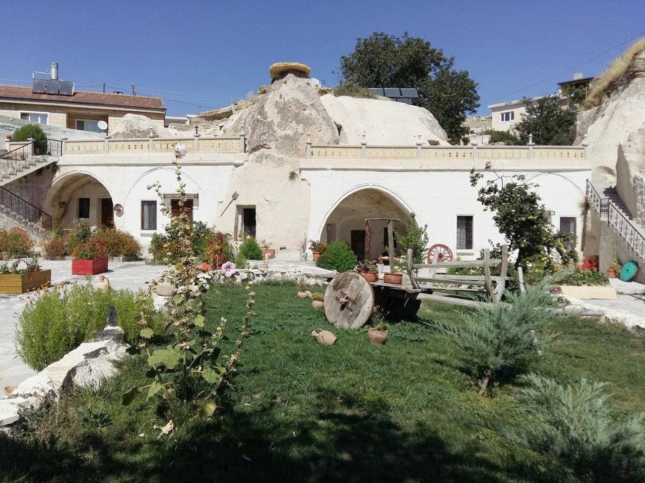 Ortahisar Cave Hotel 1