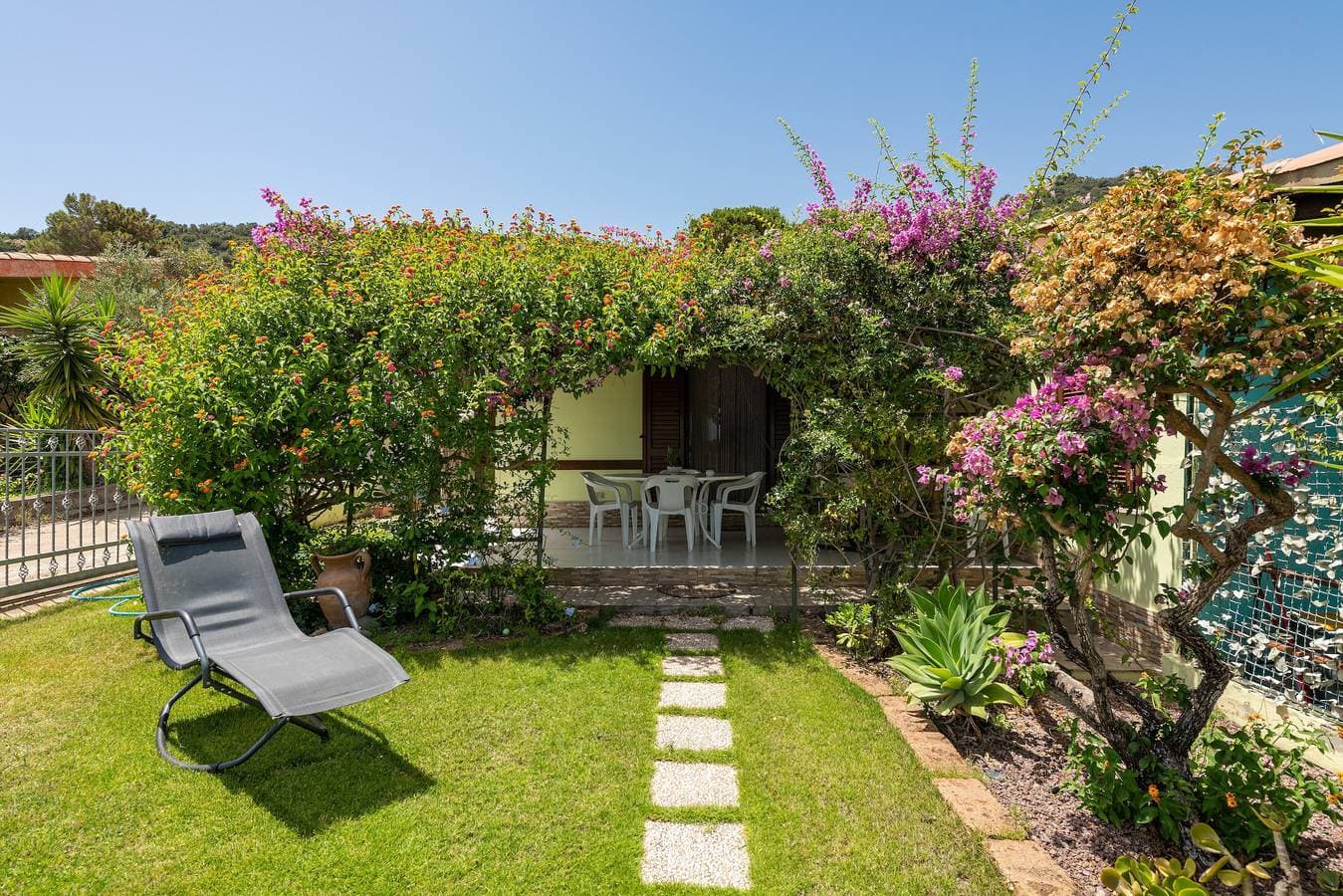 Foto 4 von 26: Ferienhaus 'La Casa di Silvia' mit Meerblick, Garten und privater Terrasse