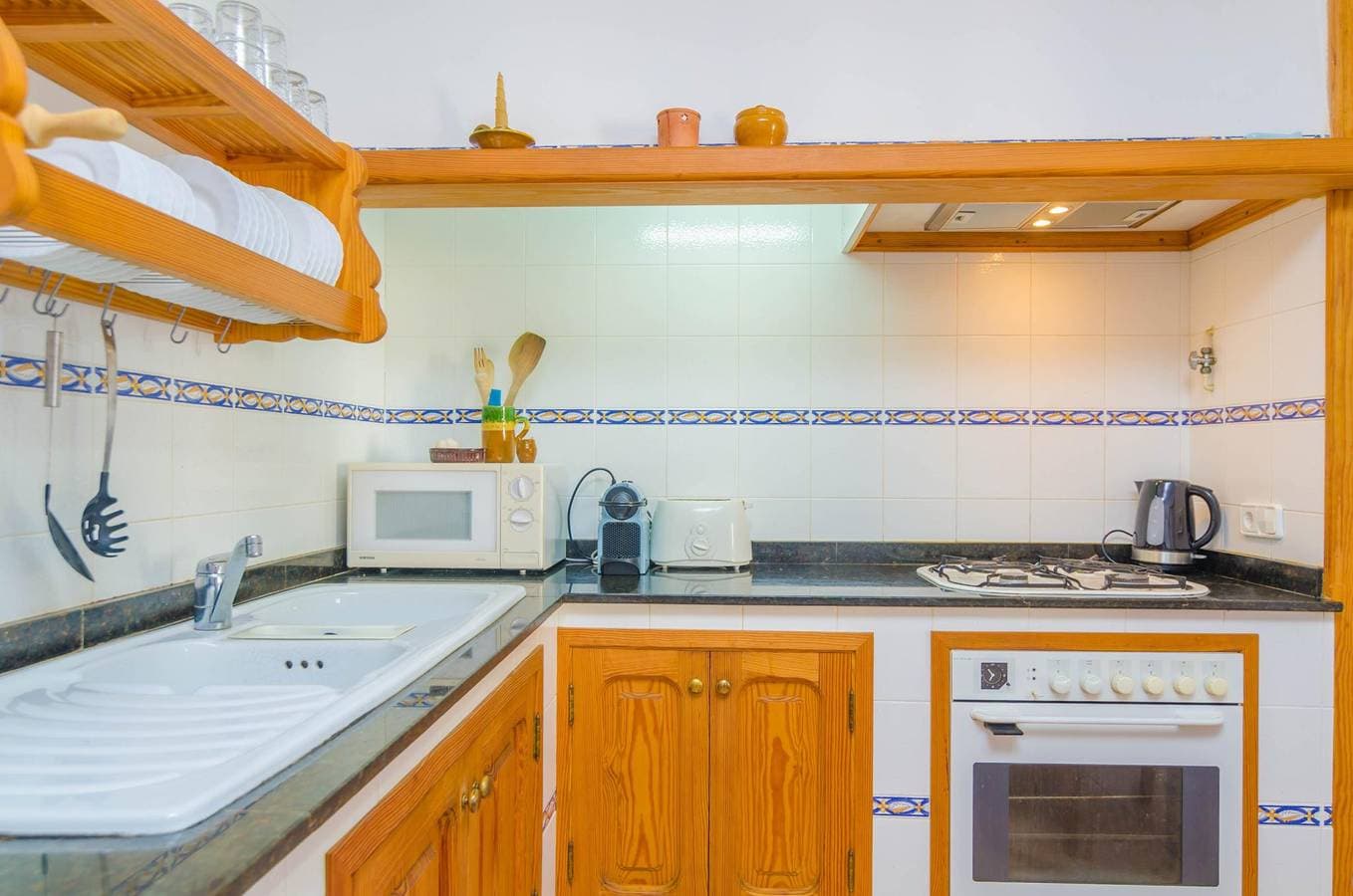 Foto 13 von 40: Garonda Villa - Ferienhaus mit privaten Pool und Kostenloses WLAN  in Cala Pi.