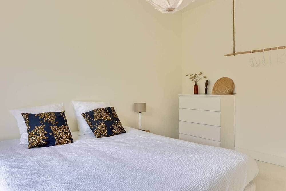 Foto 2 von 25: Casa ZaO Jolie maison en bois brut de 50m2 à