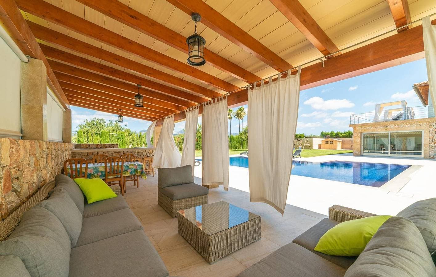 Foto 8 von 53: Ruhige Terrassenwohnung mit Pool, Küche & WiFi in Binissalem