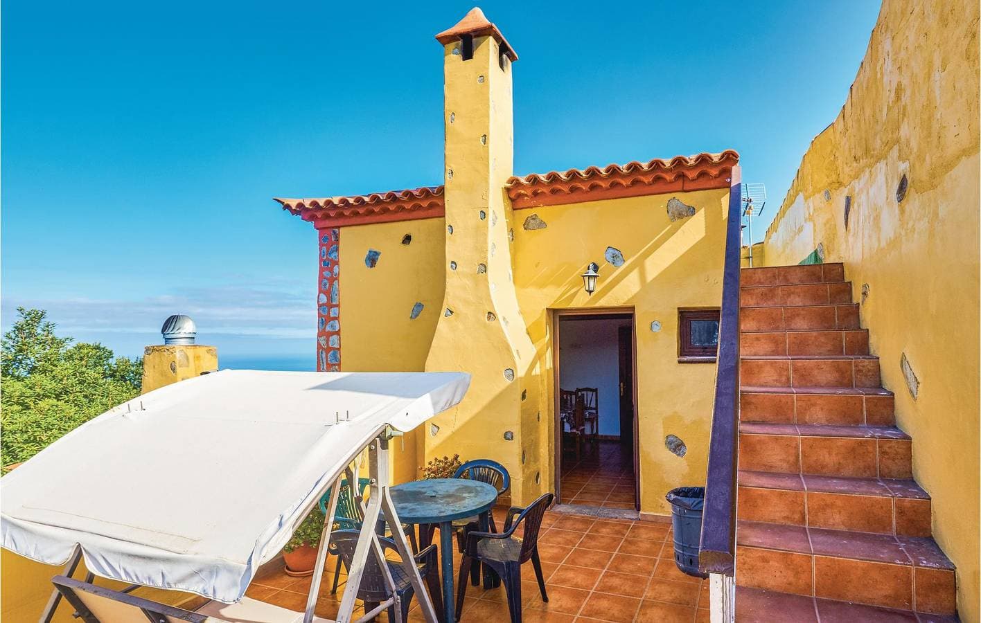 Foto 6 von 29: Apartment mit Meerblick, Terrasse und Küche
