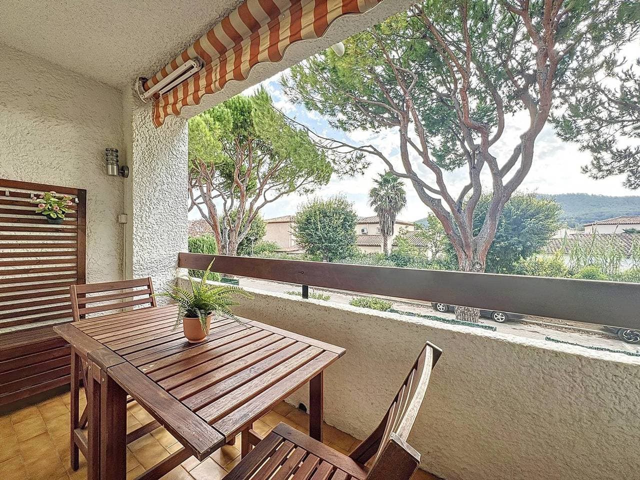 Typ 2 in Saint-Cyr-sur-Mer mit Terrasse und Parkplatz, ideal für 4 Personen 1