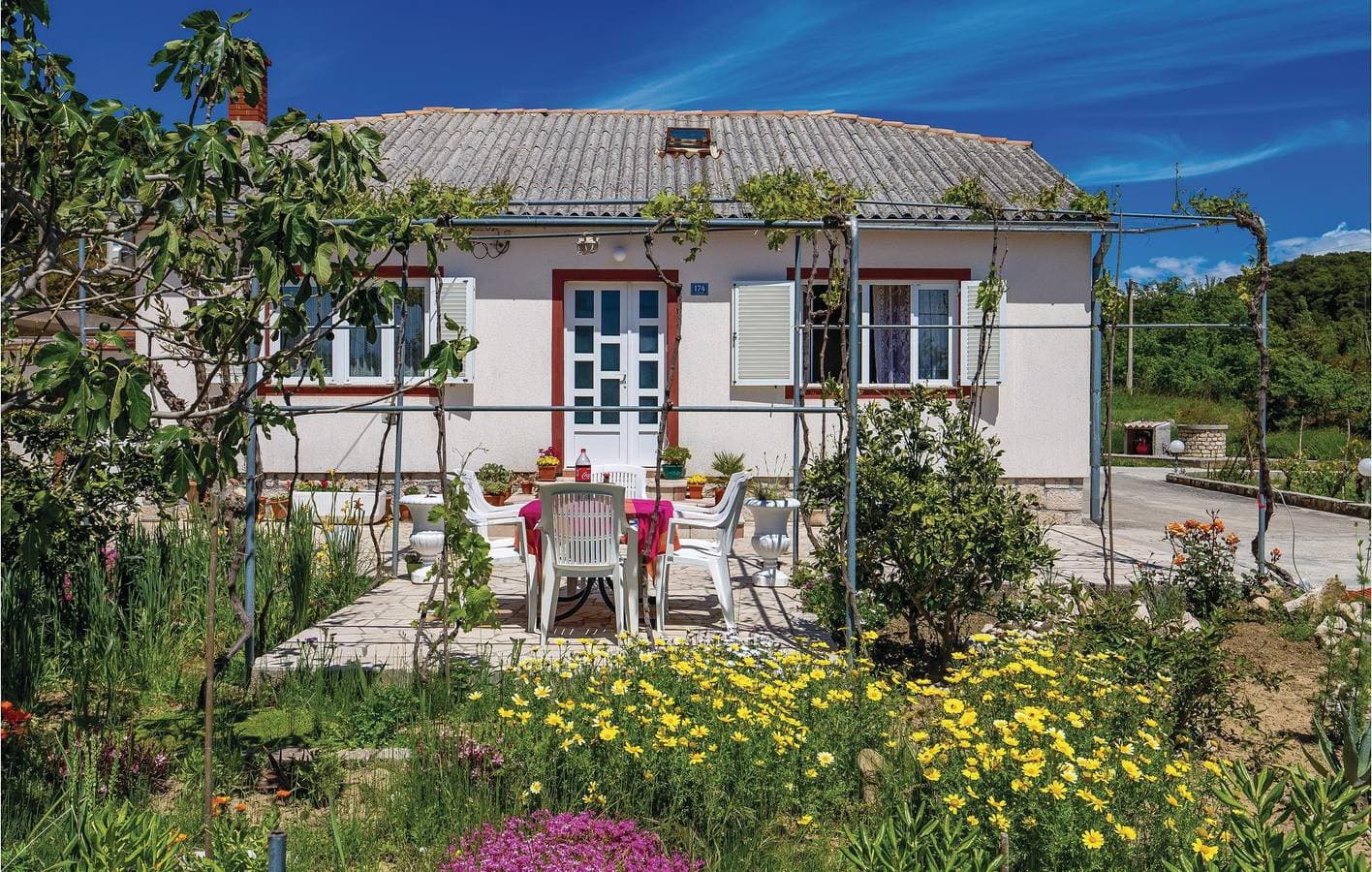 Gemütliche 2-Zimmer-Wohnung mit Terrasse, in der Nähe des FKK-Strandes von Kandarola 1
