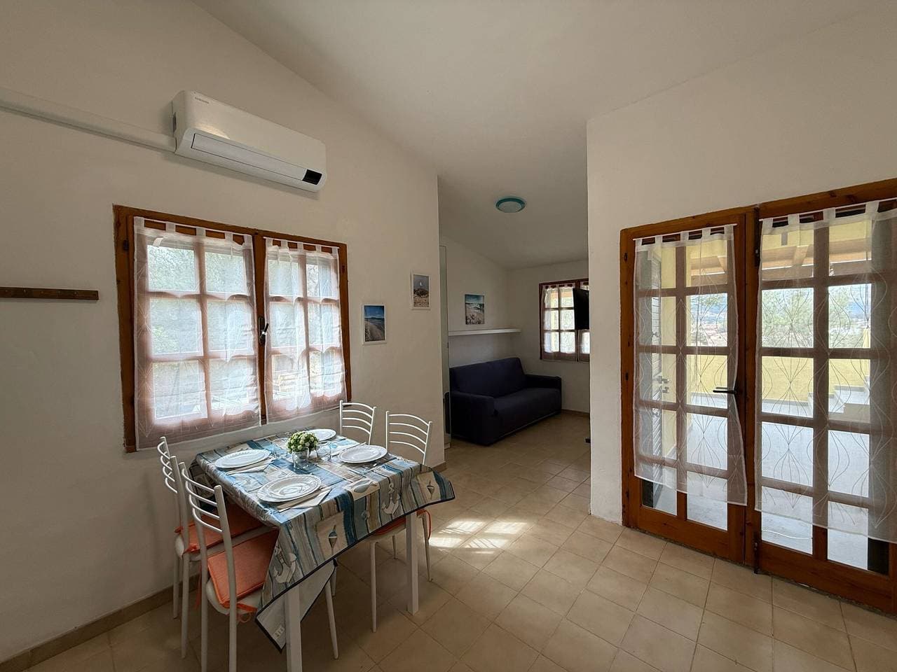 Foto 7 von 15: Ferienwohnung 'Casa Bougainville Cala D'Ambra' mit Meerblick, WLAN & Klimaanlage