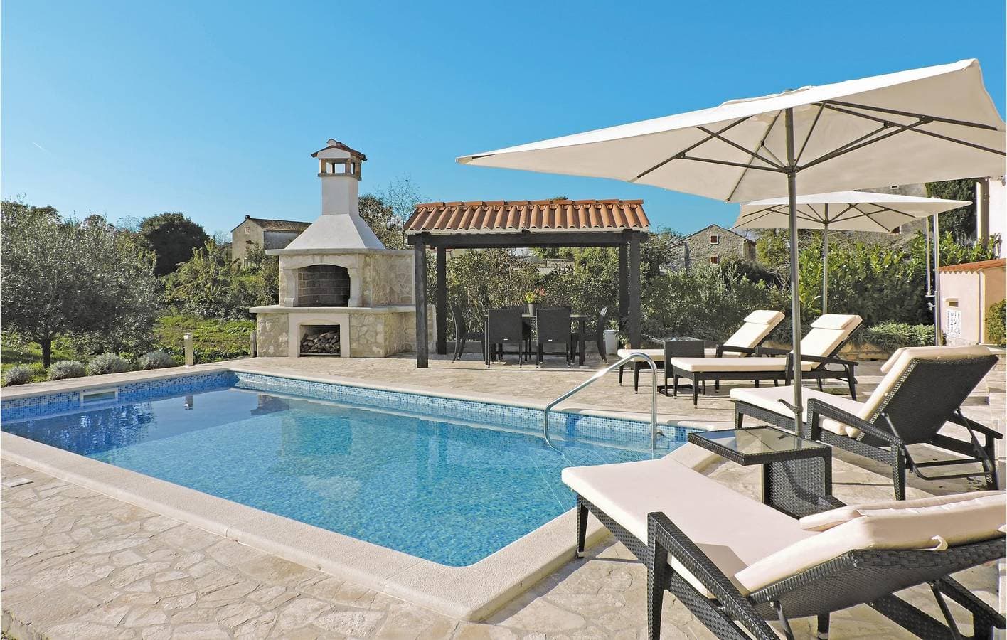 Gemütliche 2-Zimmer-Wohnung mit Pool und Terrasse in der Nähe der Sehenswürdigkeiten von Barban 1