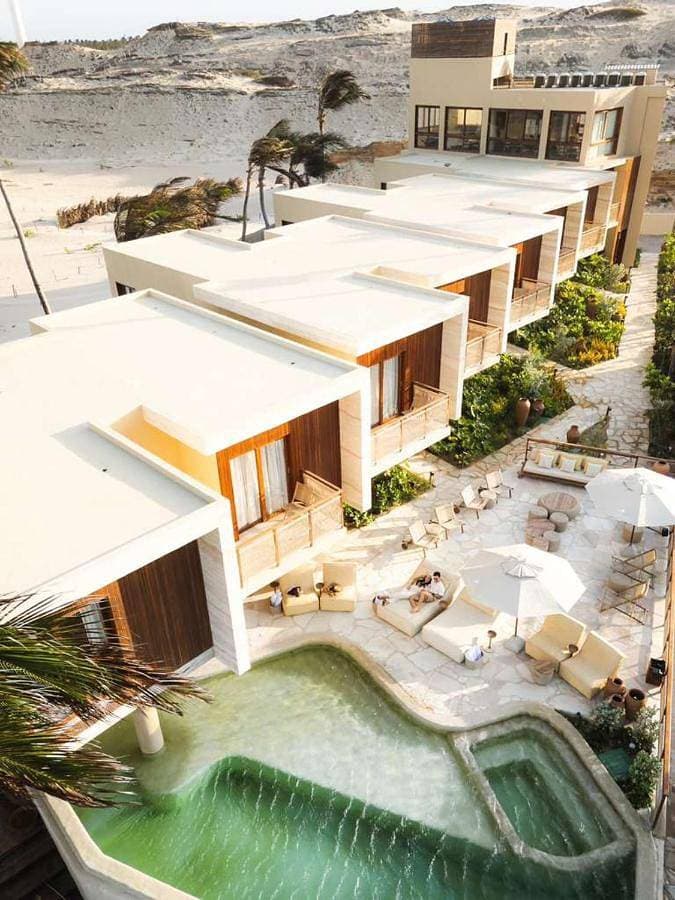 Lahaina Hotel 1