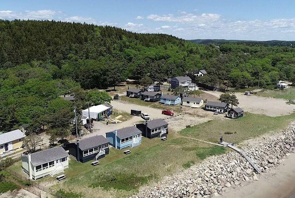 Charming Beach Cottage on Popham Beach 1