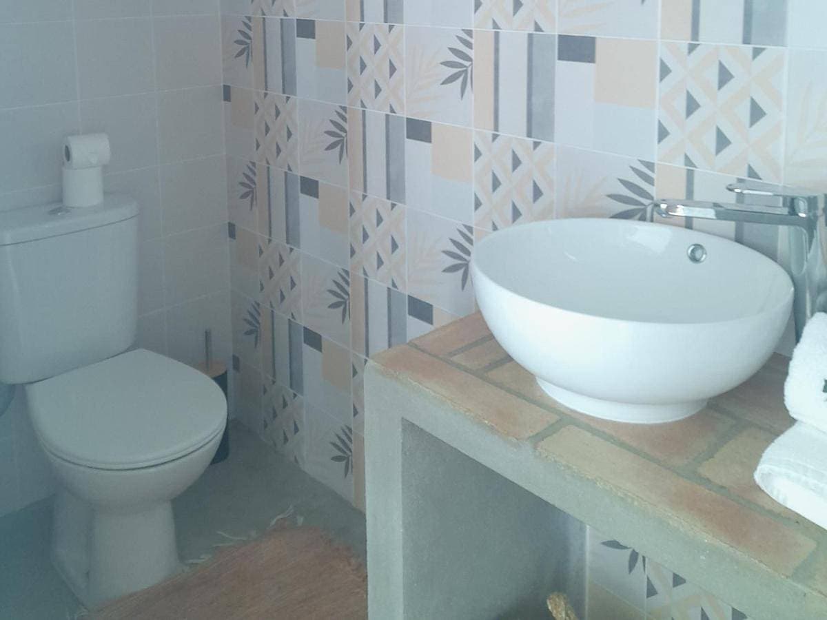Foto 2 von 13: Double Room with Private Bathroom