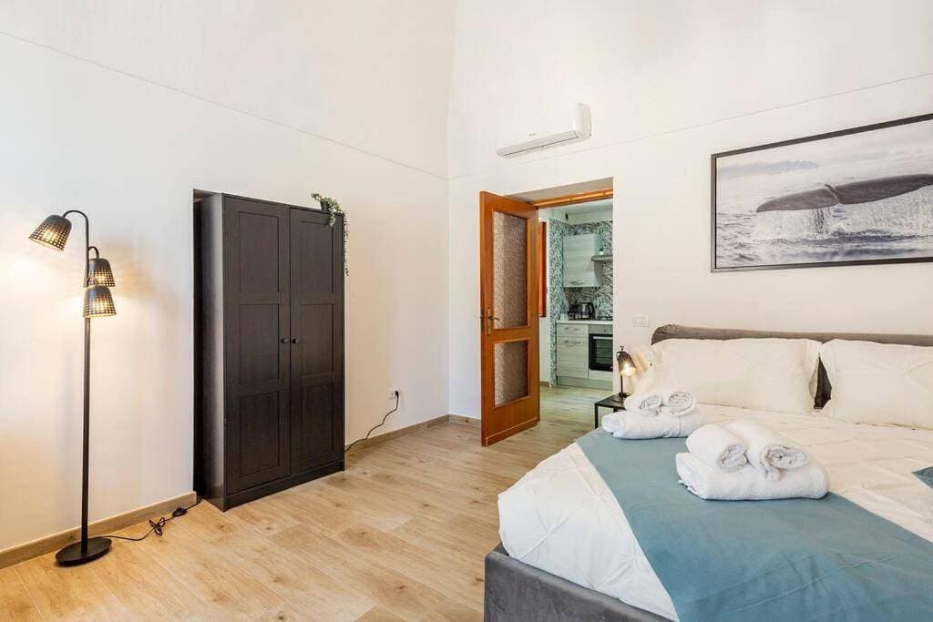 Foto 4 von 35: One-Bedroom Apartment
