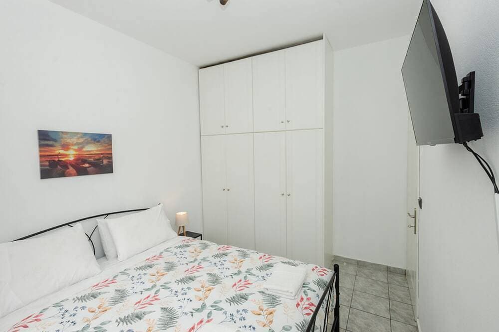 Foto 2 von 19: Rainbow Apartment by Ionian Luxury