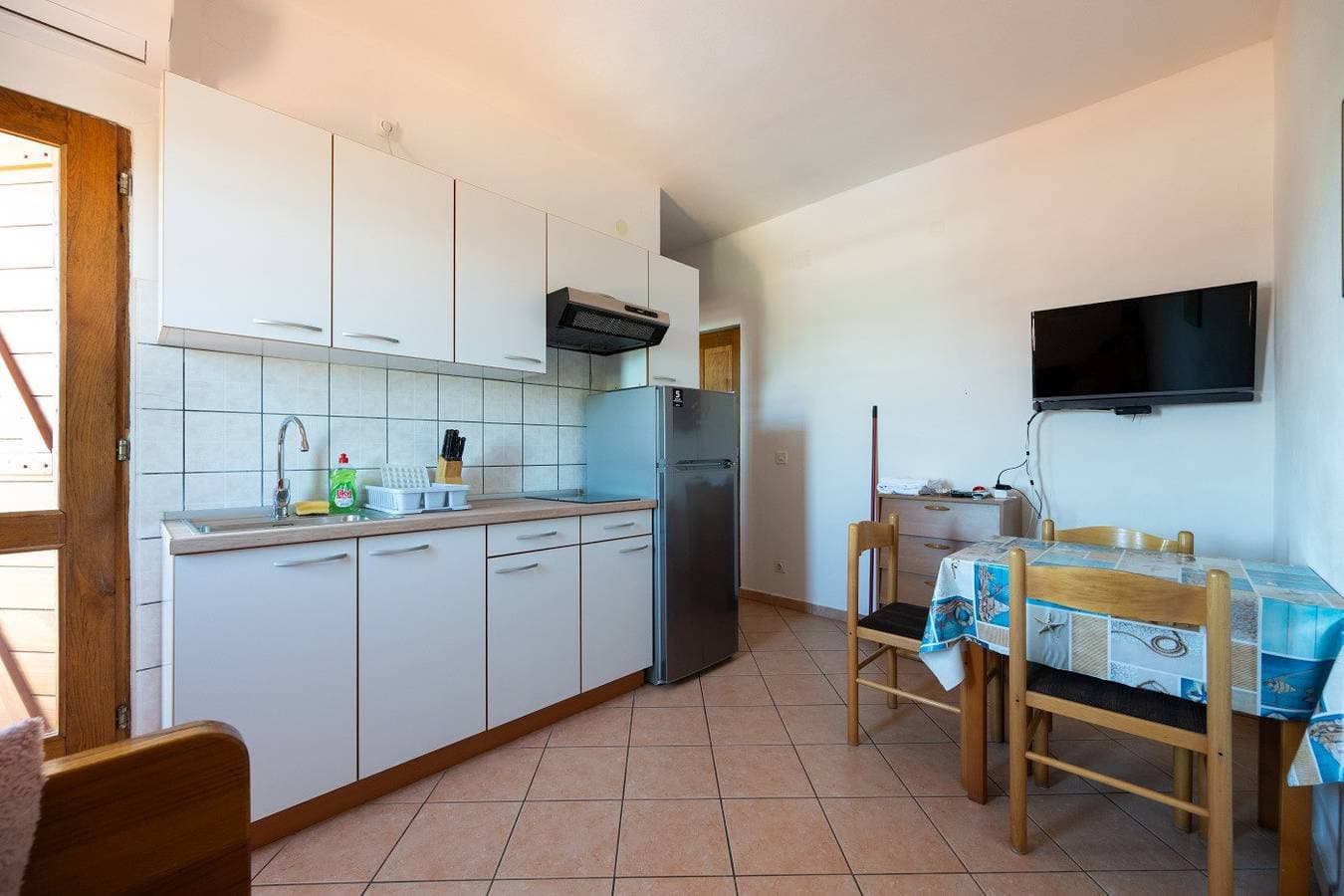 Foto 2 von 58: Ferienwohnung in Privlaka mit Meerblick, Balkon, Klimaanlage, W-Lan (3598-3)