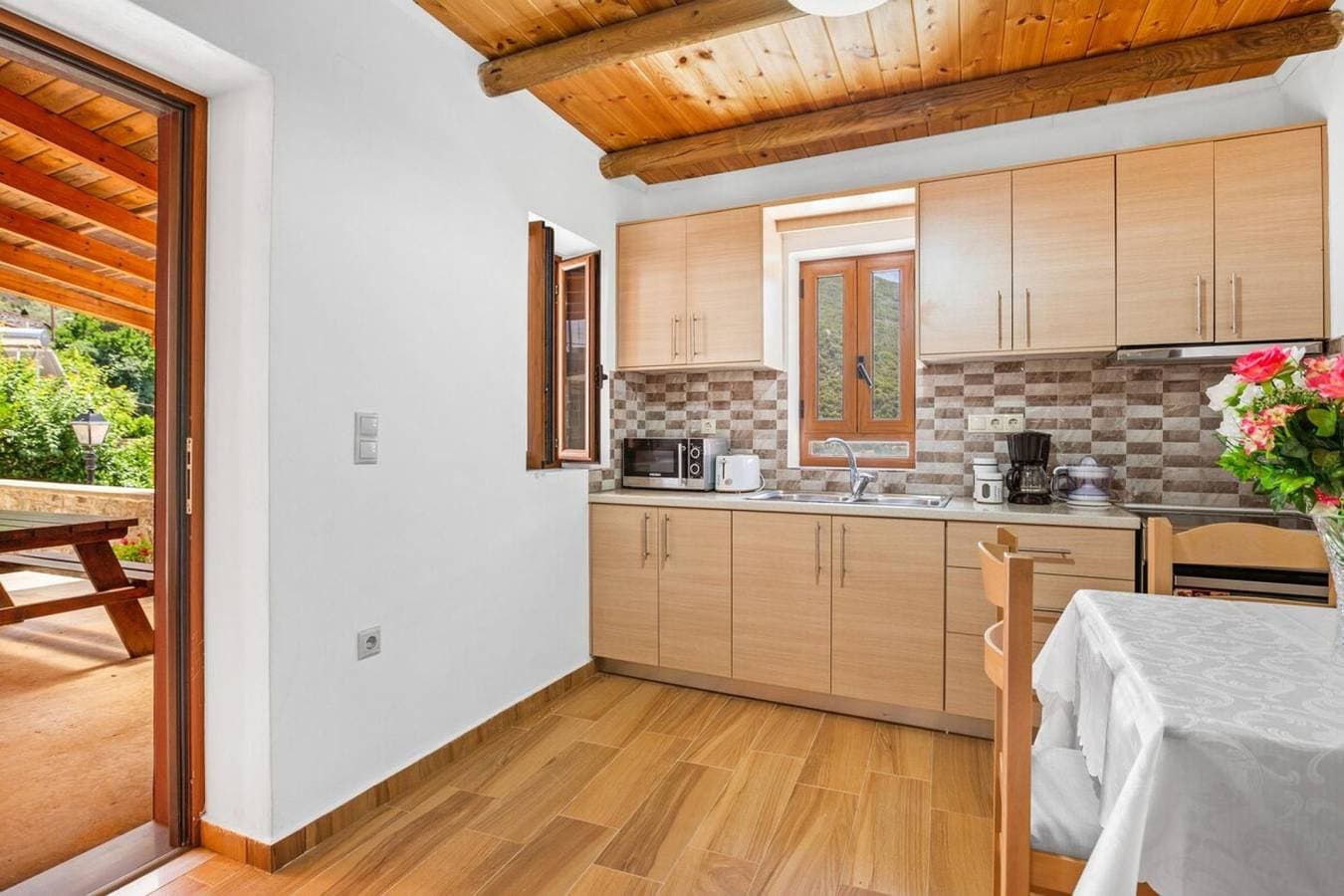 Foto 5 von 13: Ferienhaus für 5 Personen mit Terrasse