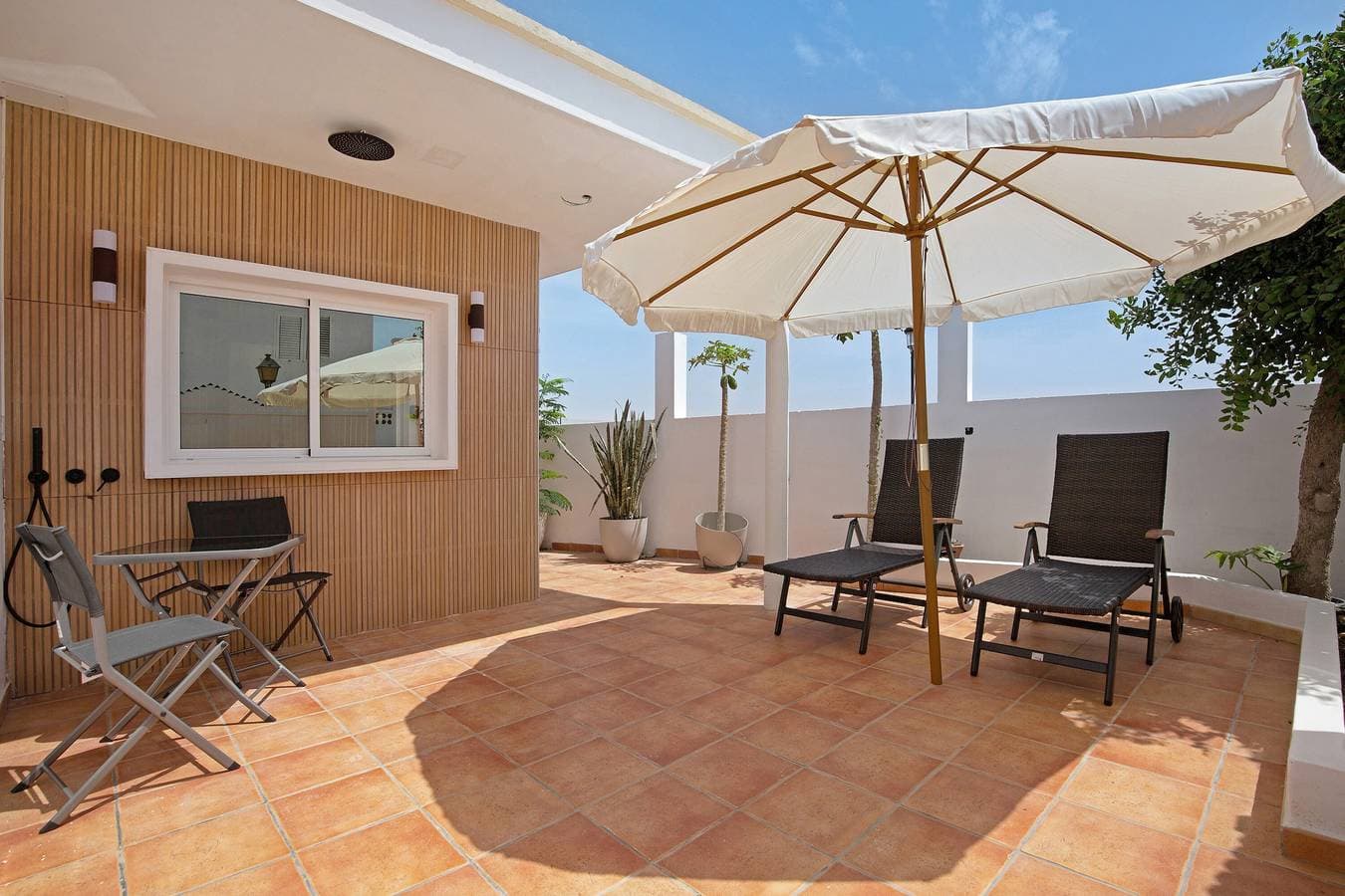 Foto 2 von 22: Ferienhaus Las Arenas mit Bergblick, Terrassen und WLAN