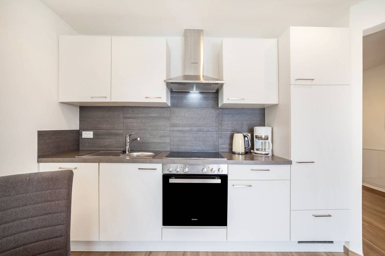 Foto 4 von 25: Ferienwohnung 'Panoramawohnung Bergerweg' mit Bergblick, WLAN und Terrasse