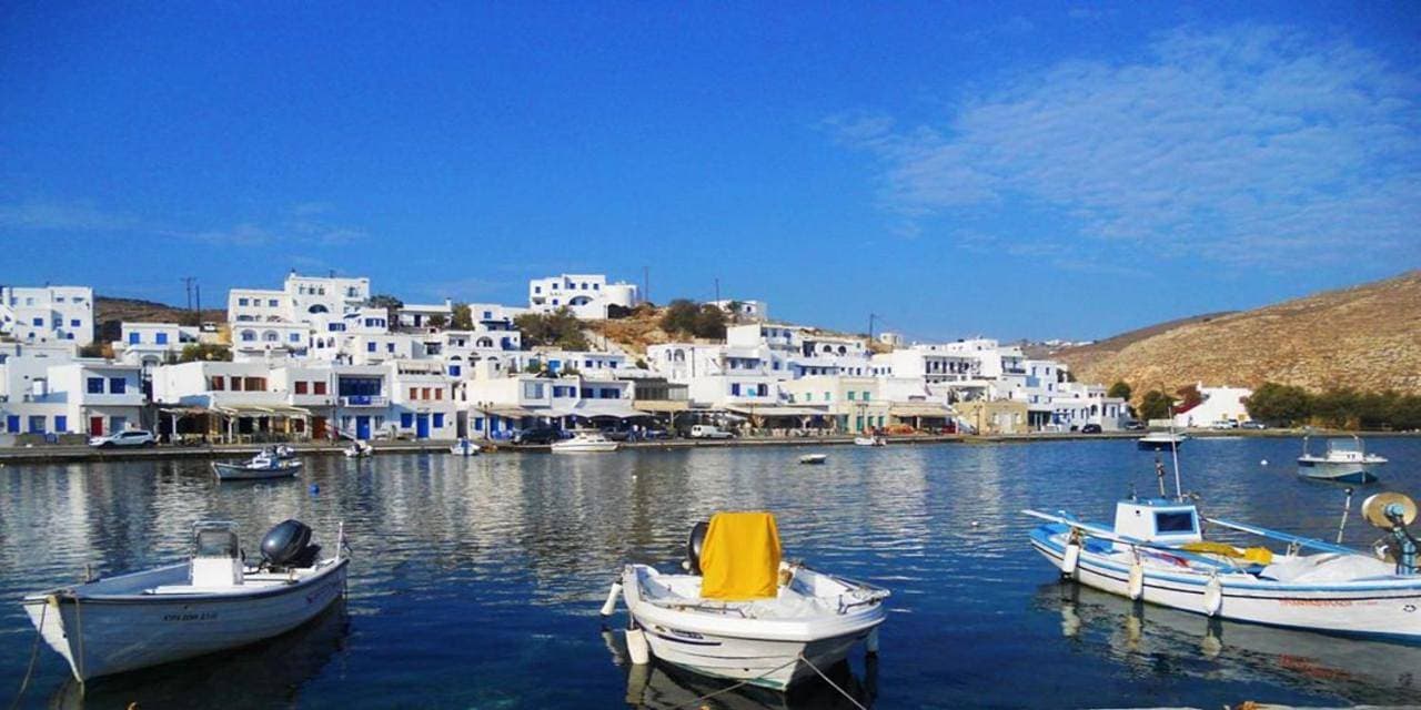 Tinos Suites & Apartments with sea view 1