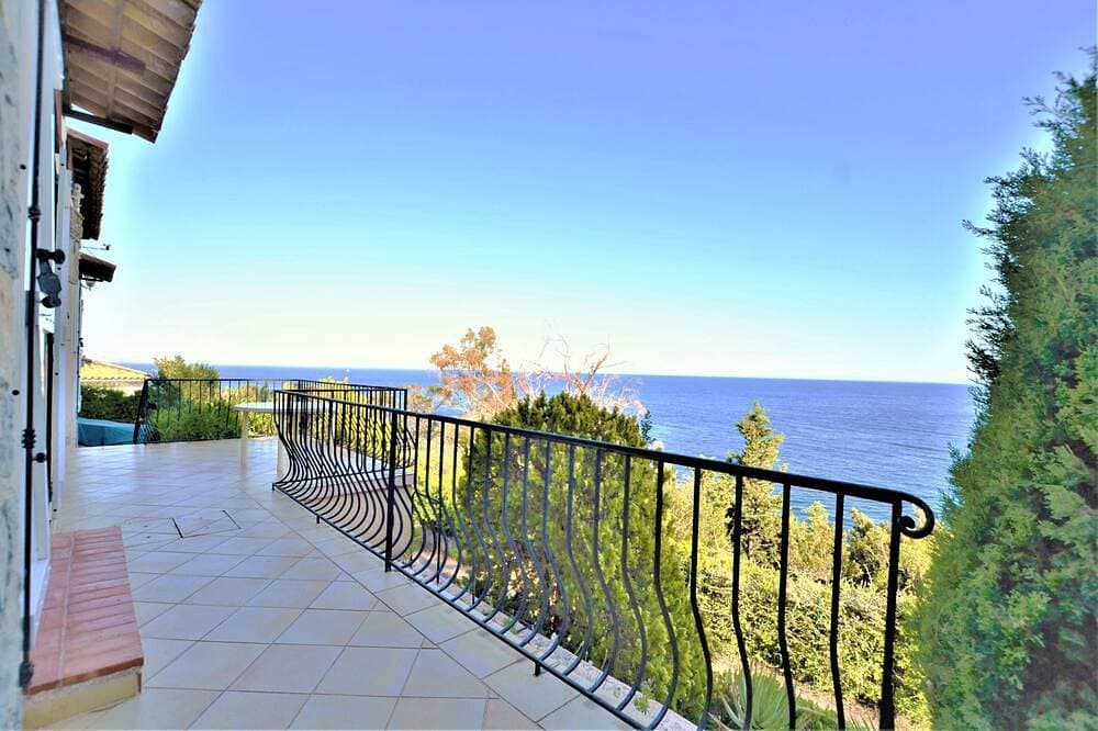 Villa in Südlage in Théoule sur Mer zwischen Cannes und St. Raphaël 1