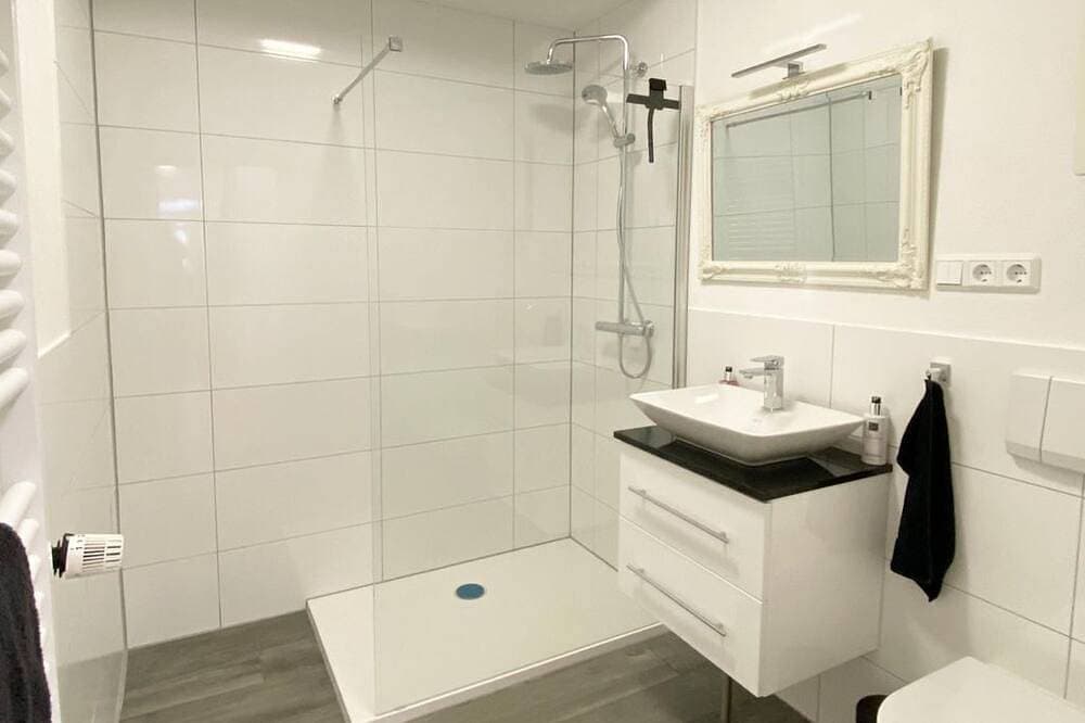 Foto 9 von 24: Ferienwohnung Ruwer Rauschen - Appartement/Fewo, Dusche, Wc, Nichtraucher