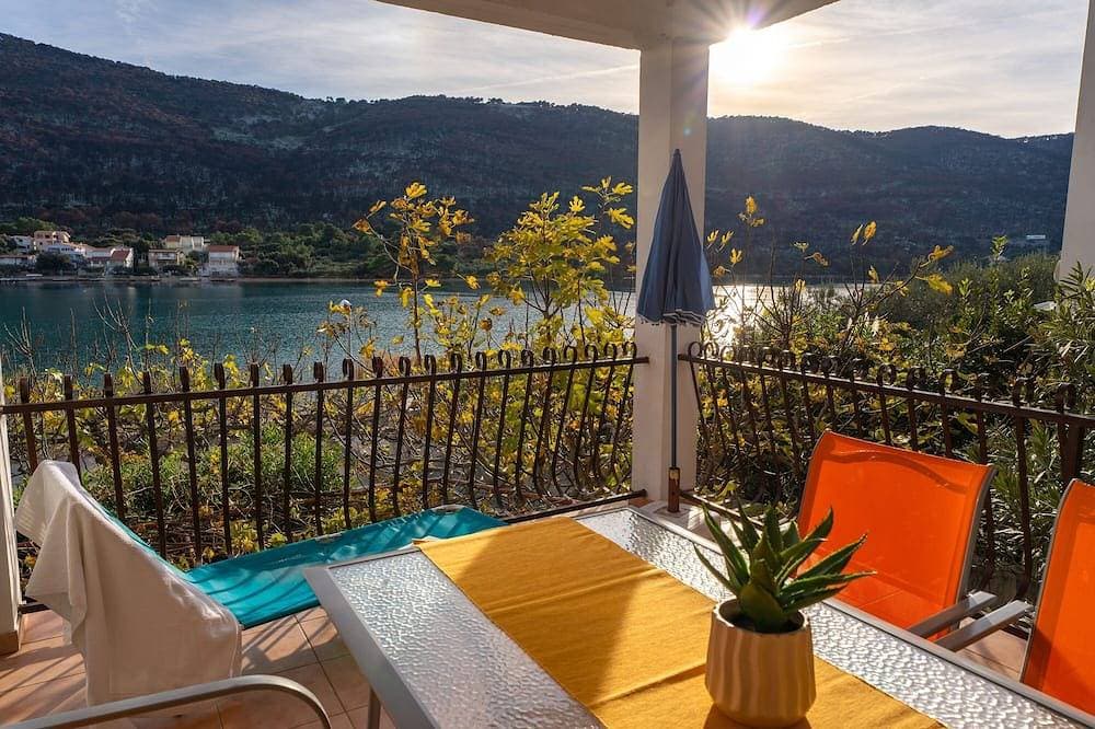 1-Zimmer-Ferienwohnung am Strand Grebastica, Sibenik 1