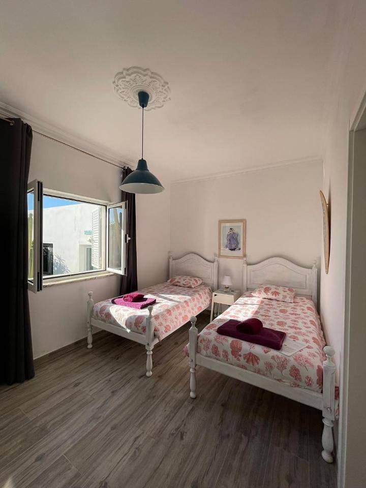 Foto 9 von 10: Double Room with Private Bathroom