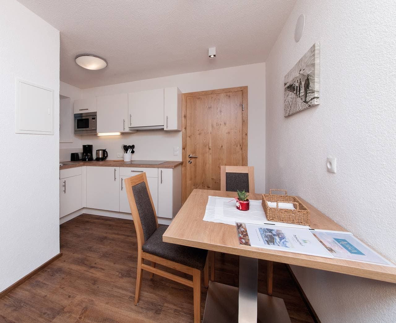 Foto 12 von 16: Einzimmerapartment 'Top 3 Eisenspitze' mit Bergblick, privatem Garten und Wi-Fi