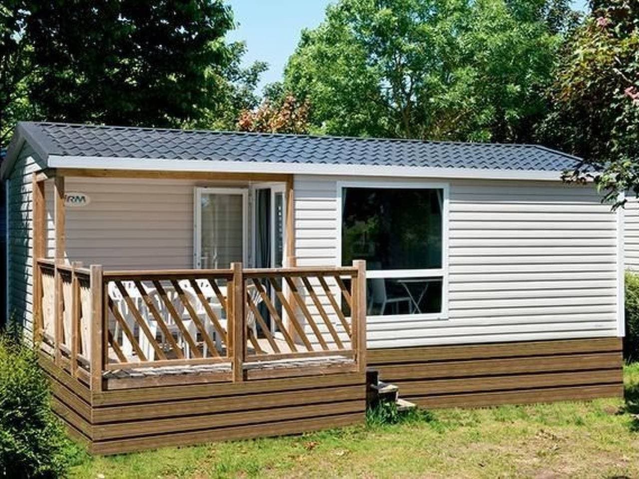 In Hohenlychen mit Grill, Loggia 1 1