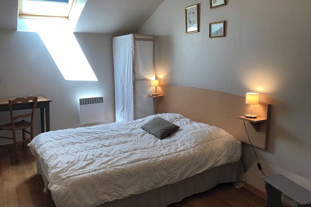 Foto 3 von 12: Gîte Lamarlière - Savigny-Sous-Faye