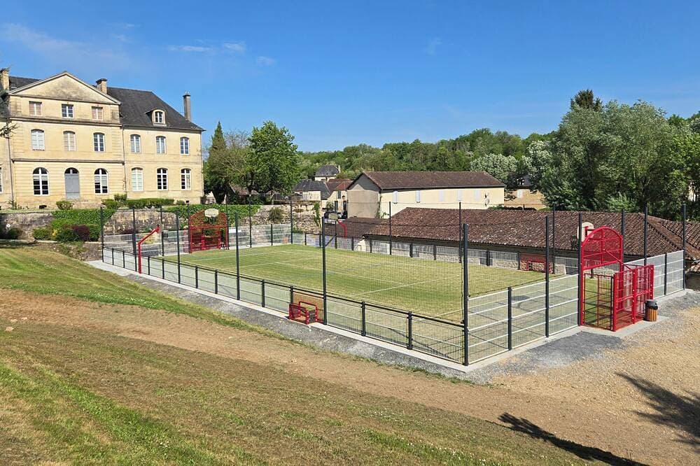 Foto 10 von 30: Luxuriöses und gemütliches Ferienhaus für 6 Personen auf einem ruhigen Anwesen.