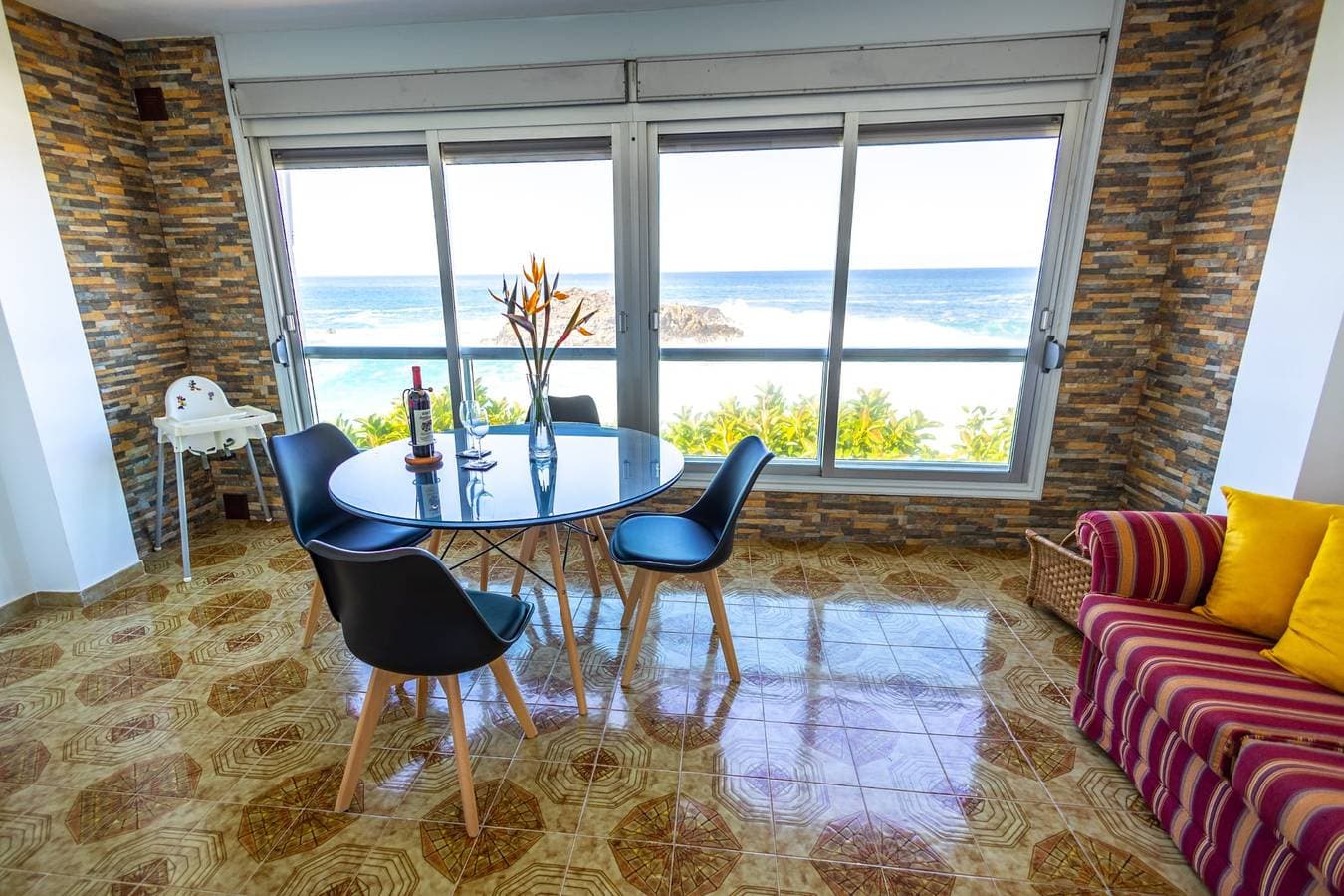 Foto 10 von 34: Apartamento Vacacional en El Pris terraza y vistas