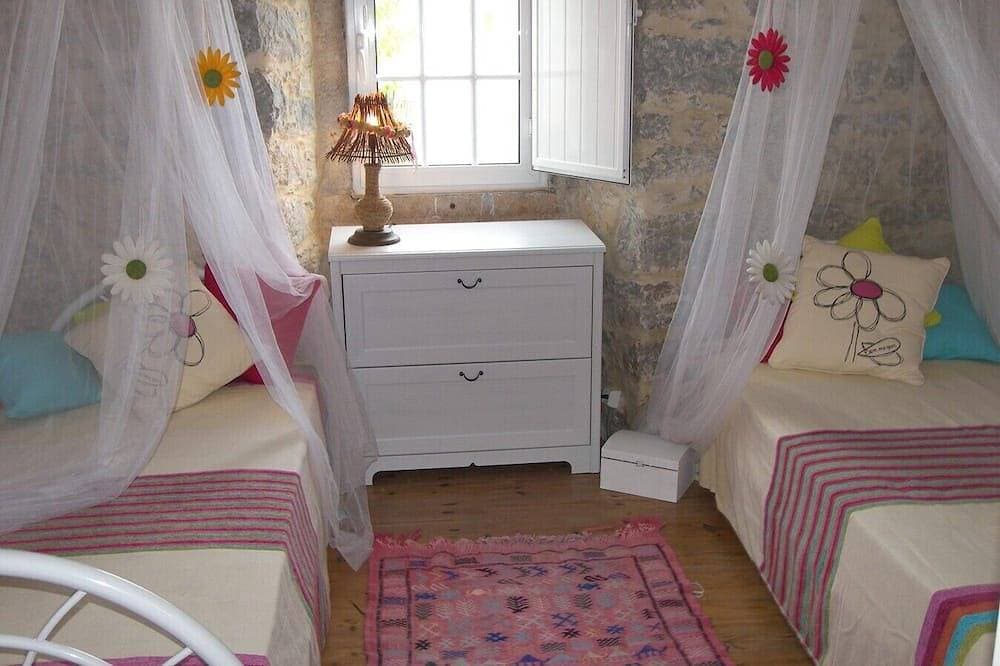 Foto 7 von 30: Romantische Villa w / Terrasse und Pool, absolute Privatsphäre
