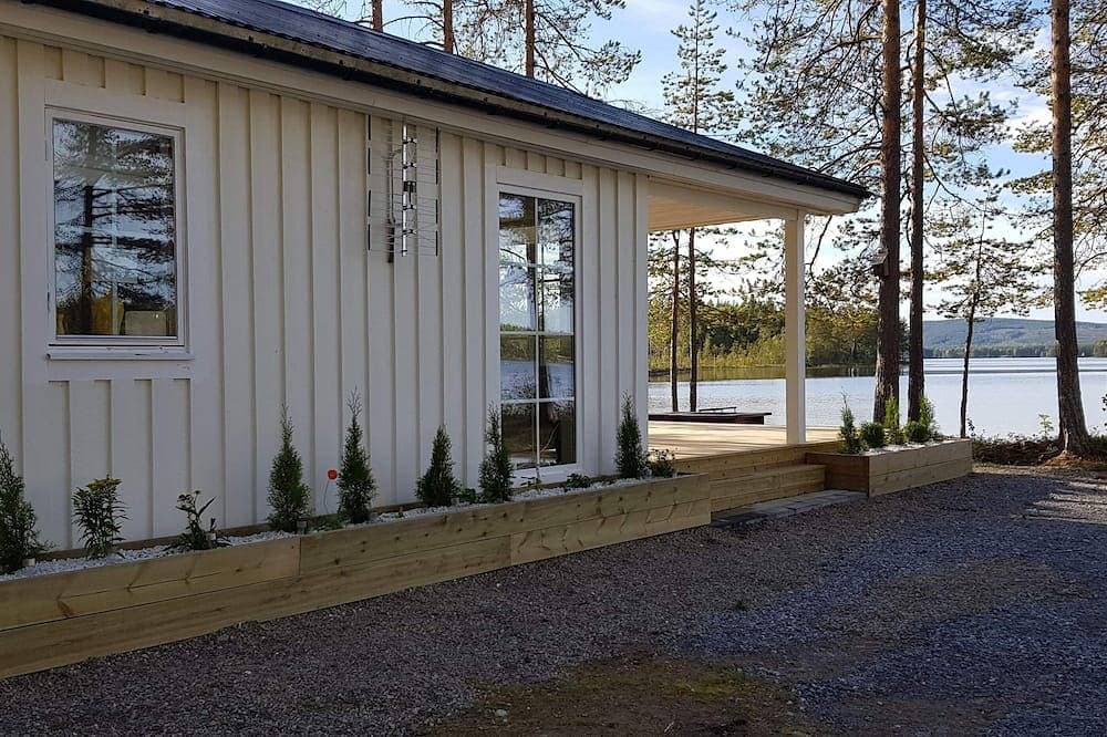 Foto 10 von 30: Cozy Forest Cabin by the Lake