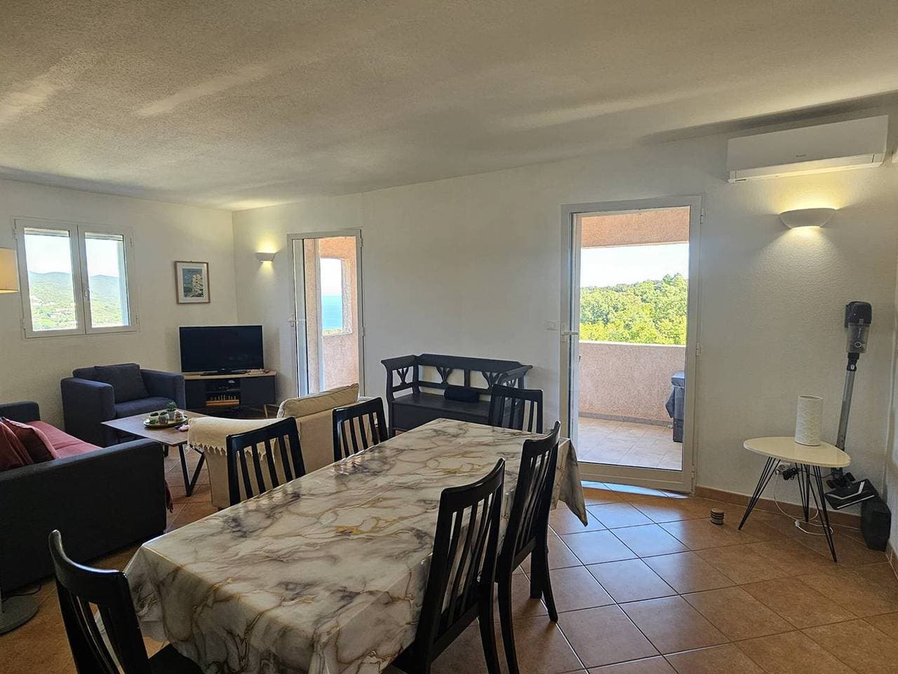 Foto 3 von 21: Ferienwohnung in Favone, klimatisiert mit Wi-Fi