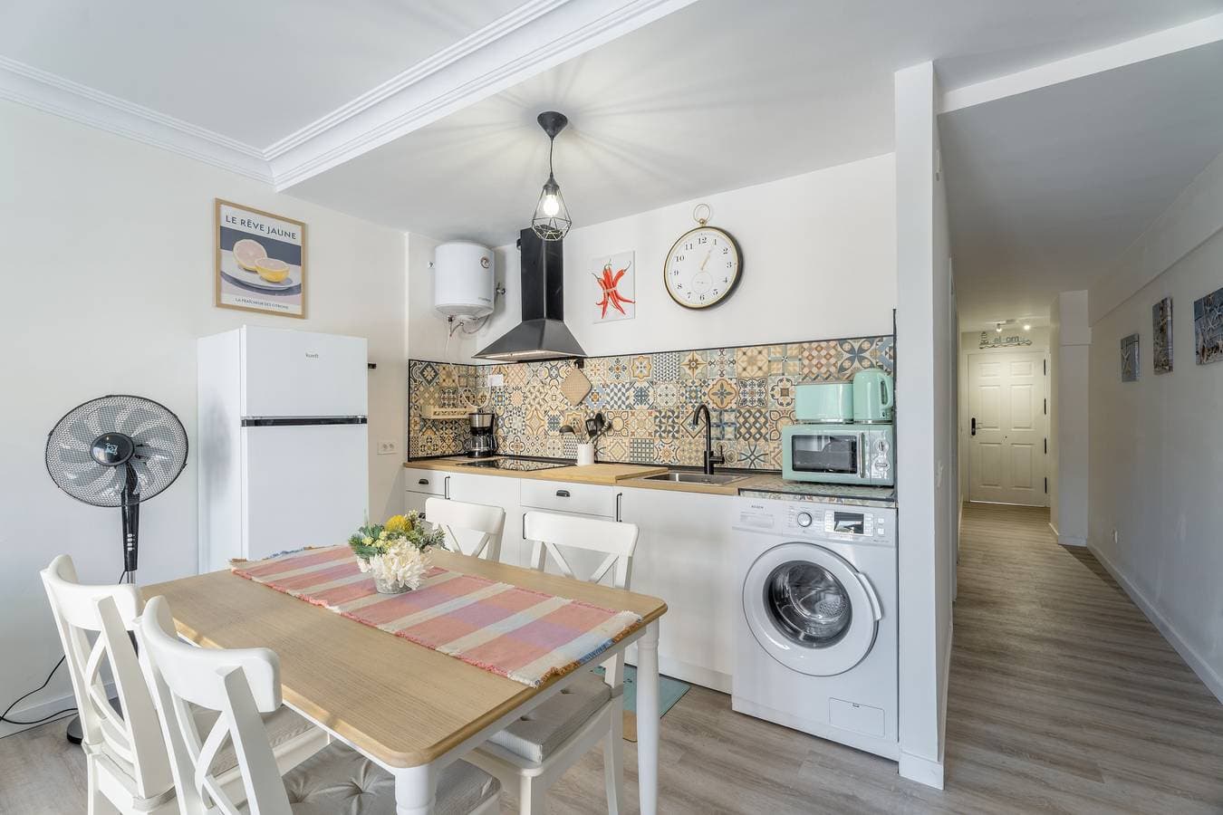 Foto 7 von 21: Ferienwohnung 'Marte Centro' mit Bergblick, Balkon und WLAN