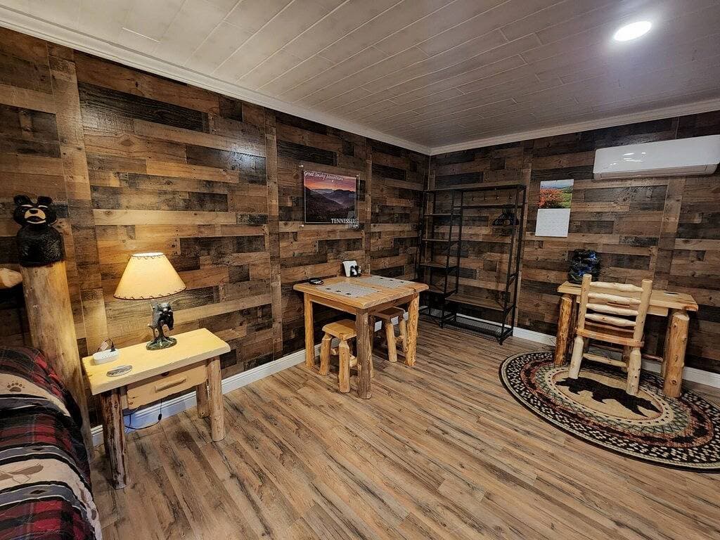 Cabin Apt 20min to Gatlinburg across from Ntl Park GameRoom+FirePit+Pet Friendly 1