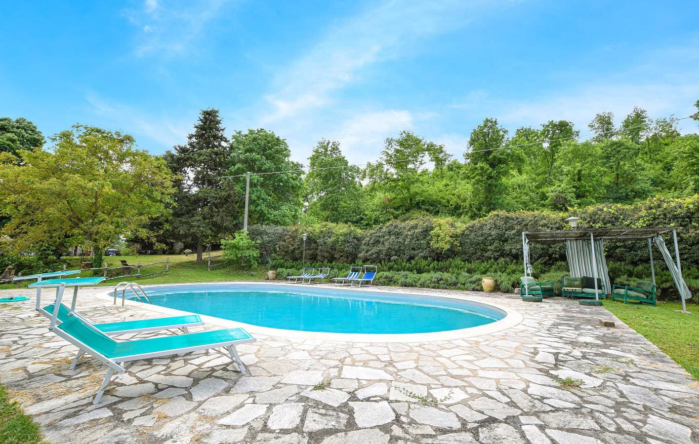 Foto 11 von 26: Gemütliche Wohnung mit Pool, Garten, Parkplatz