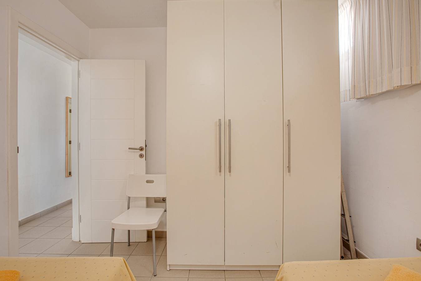 Foto 13 von 22: Ferienwohnung "Casa Médano 18" mit Blick auf das Meer und die Berge und WLAN