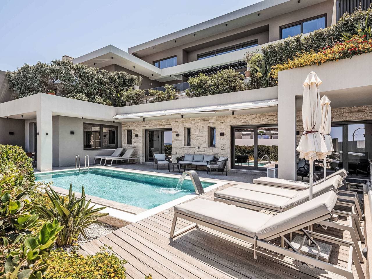 Lusol Seafront Villa I 1