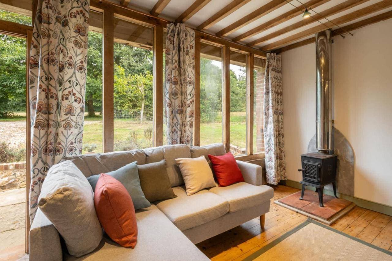 Host & Stay - Downs Farm Granary 1