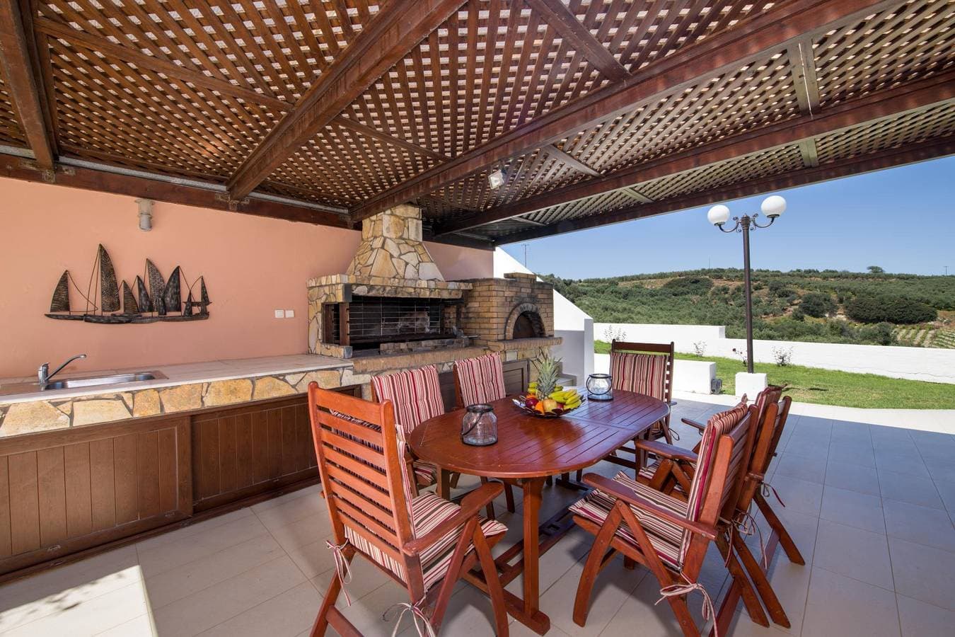 Foto 5 von 38: Villa für 8 Personen mit Garten