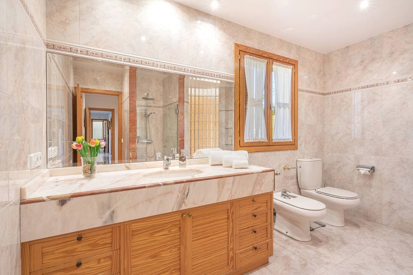 Foto 13 von 27: Villa "Vista Mar y Tierra" mit Meerblick, Pool, Garten, Klimaanlage und WLAN