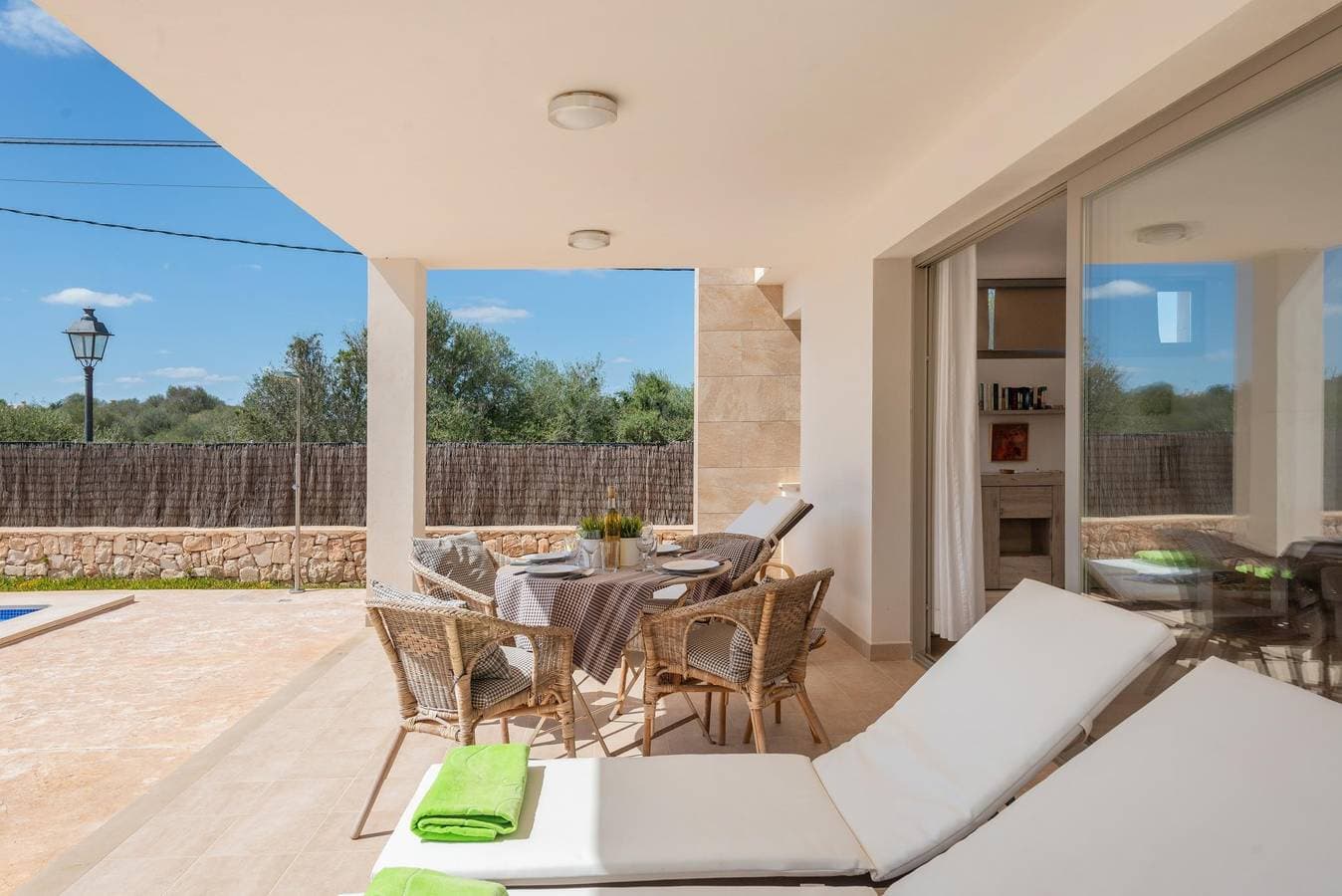Foto 4 von 41: Garlanda 1 - Moderne Villa mit privatem Pool in der Nähe eines paradiesischen Strandes. Wifi gibt es gratis.
