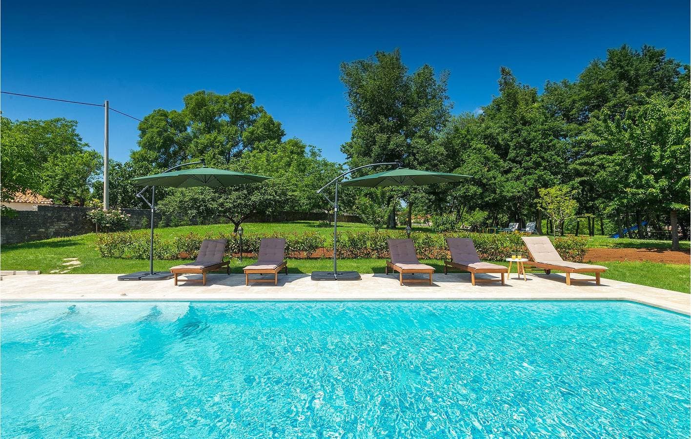 Foto 10 von 61: Gemütliche 2-Zimmer-Wohnung mit Pool, WLAN und Parkplatz in der Nähe von Restaurants