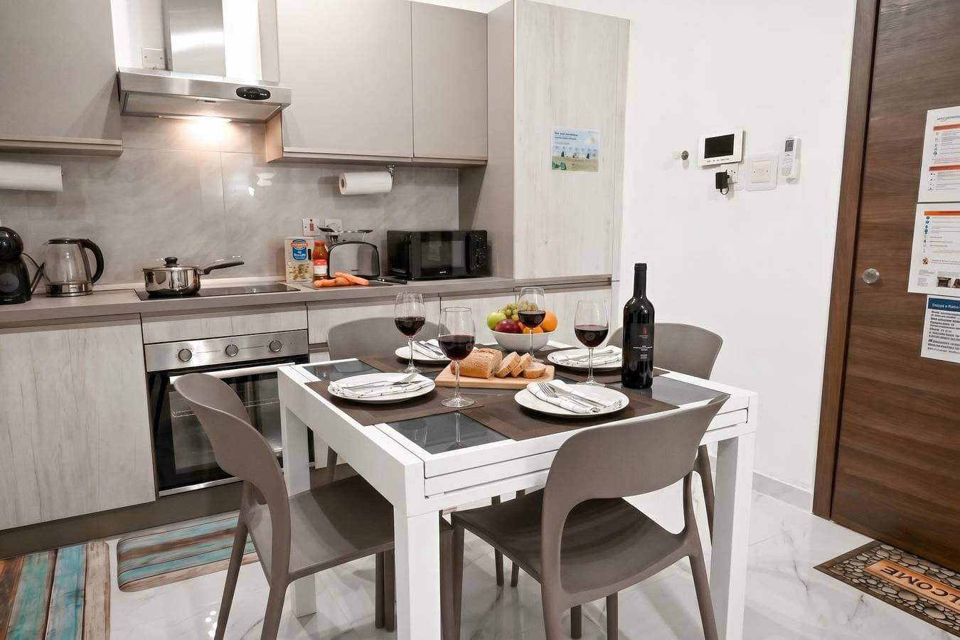 Foto 9 von 32: Cosy 2bdr Apart In Bugibba Square