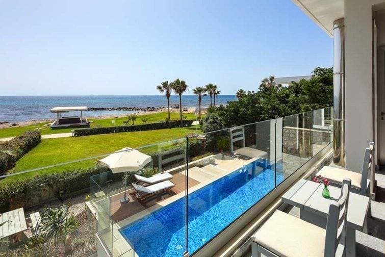 Foto 11 von 32: Villa für 6 Personen mit Balkon